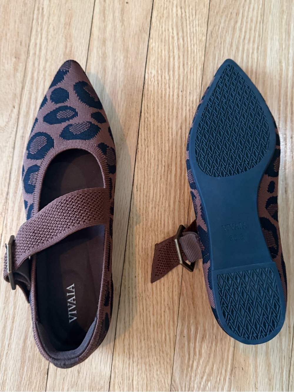 Vivaia Brown Leopard Knit pointed toe Mary Jane Flats